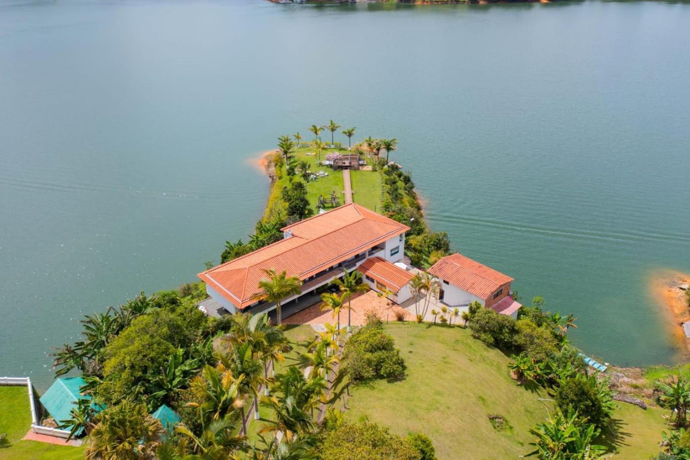 Jordan Hotel Boutique Guatape Bagian luar foto